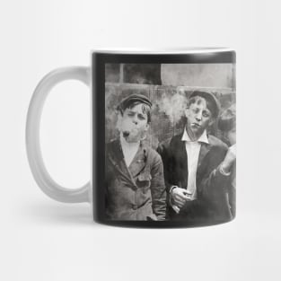 Newsies, 1910. Vintage Photo Mug